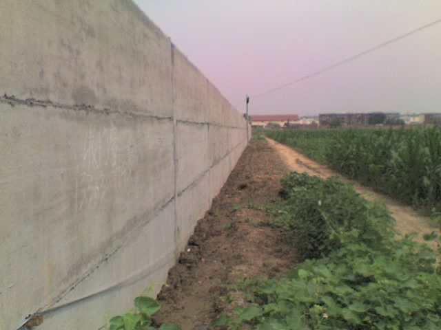 石家庄水泥板围墙的安装过程